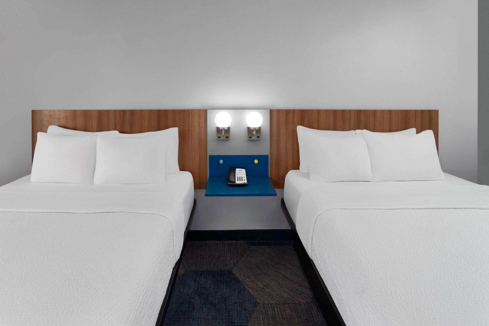 Microtel Inn By Wyndham Janesville Dış mekan fotoğraf