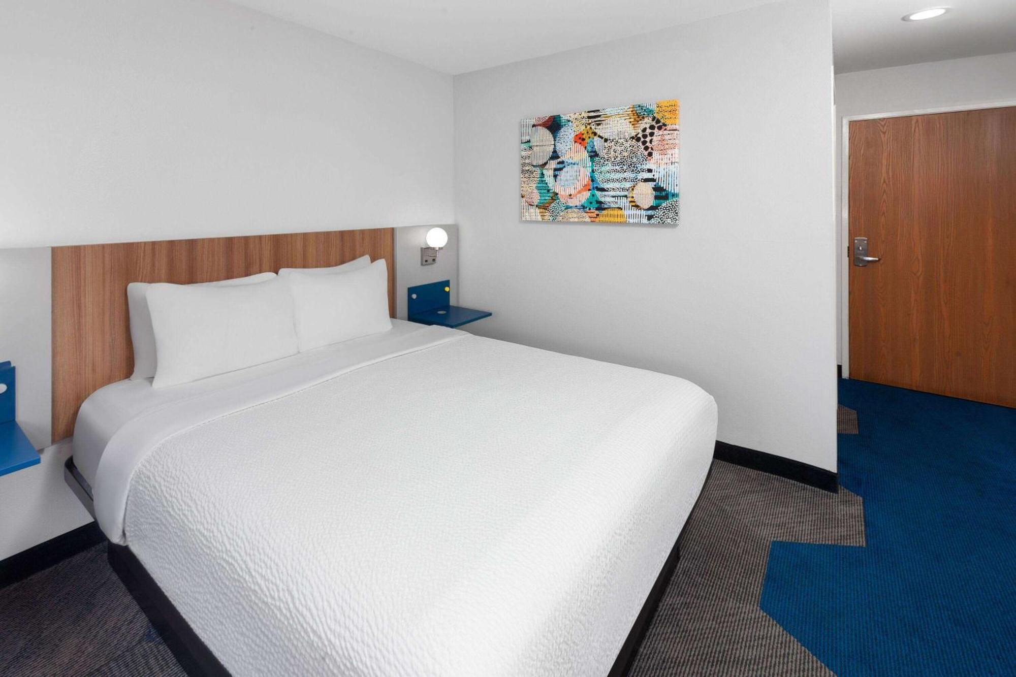 Microtel Inn By Wyndham Janesville Dış mekan fotoğraf