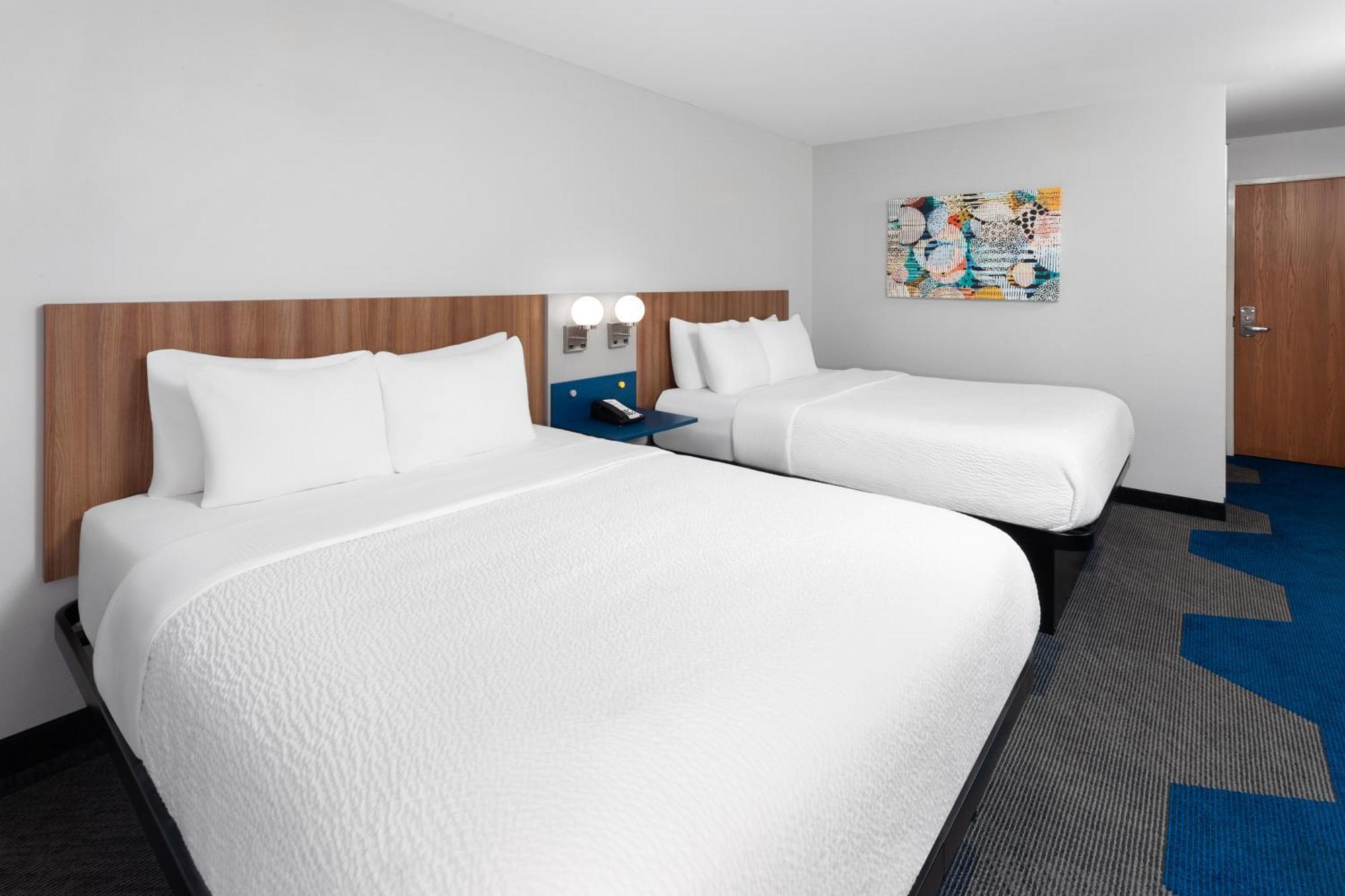 Microtel Inn By Wyndham Janesville Dış mekan fotoğraf